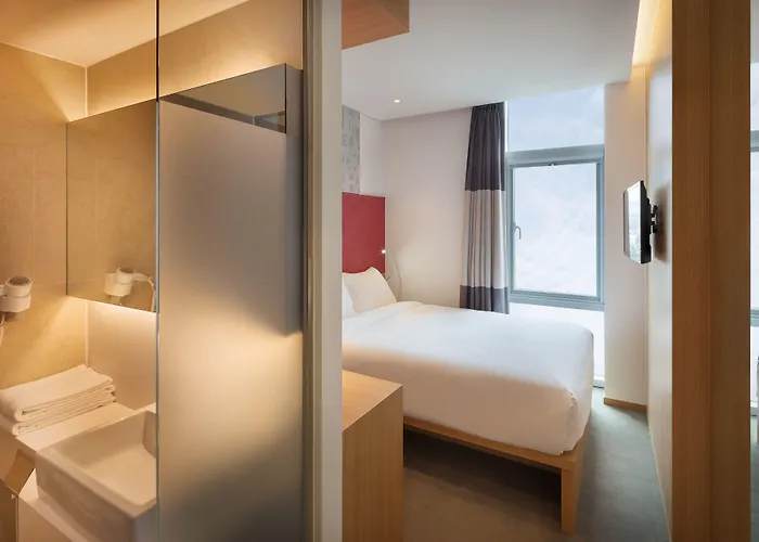 Travelodge Dongdaemun Hotel 3*